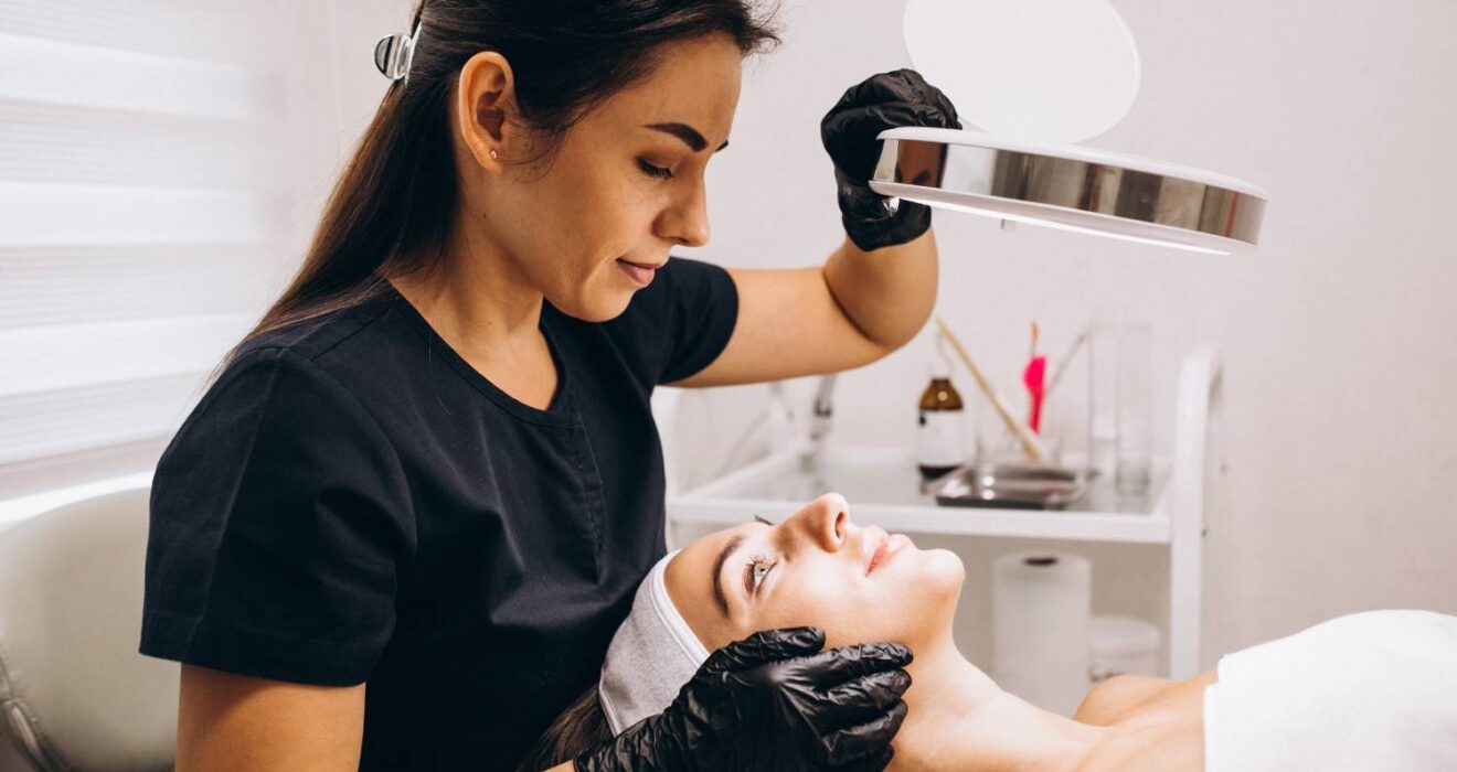 Dermatologist in Noida